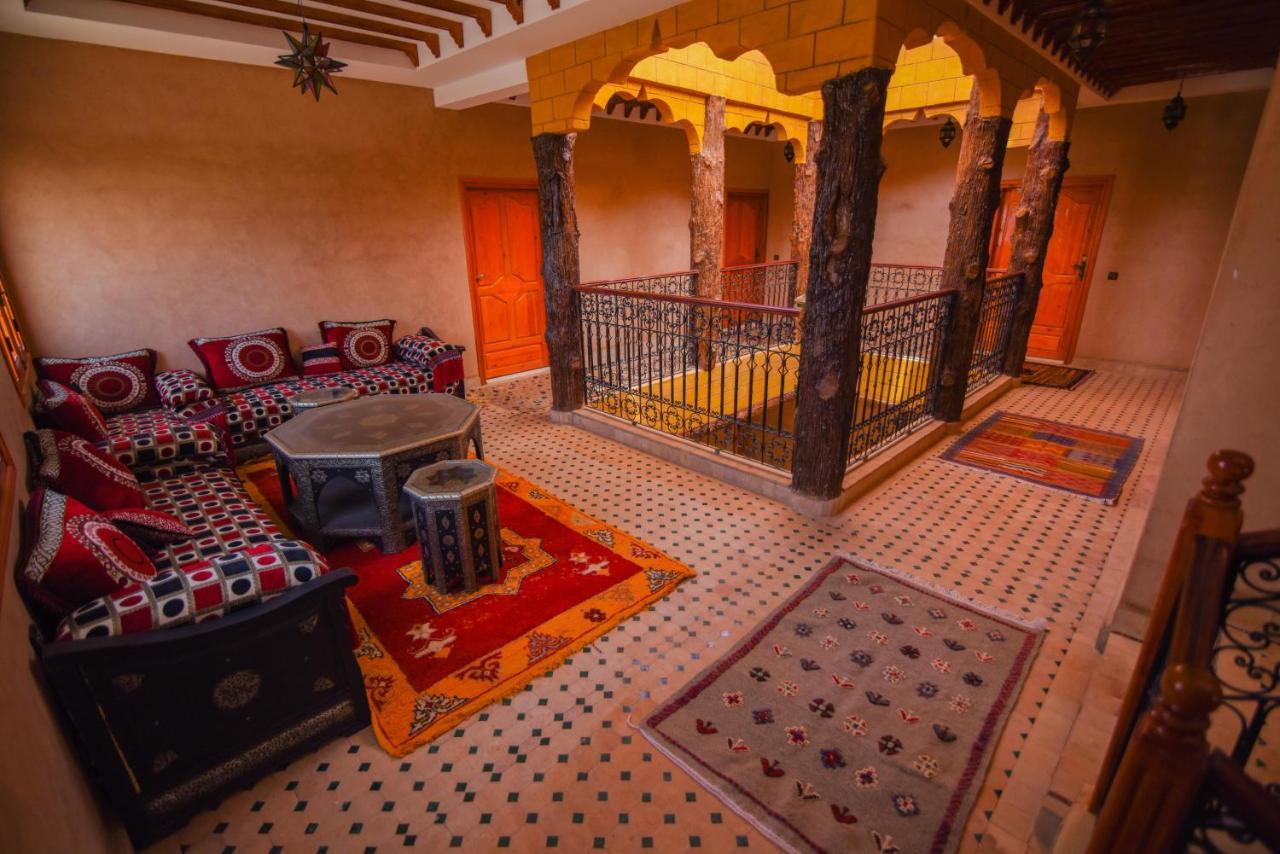 Kasbah Roseville Ait Ouahi Buitenkant foto