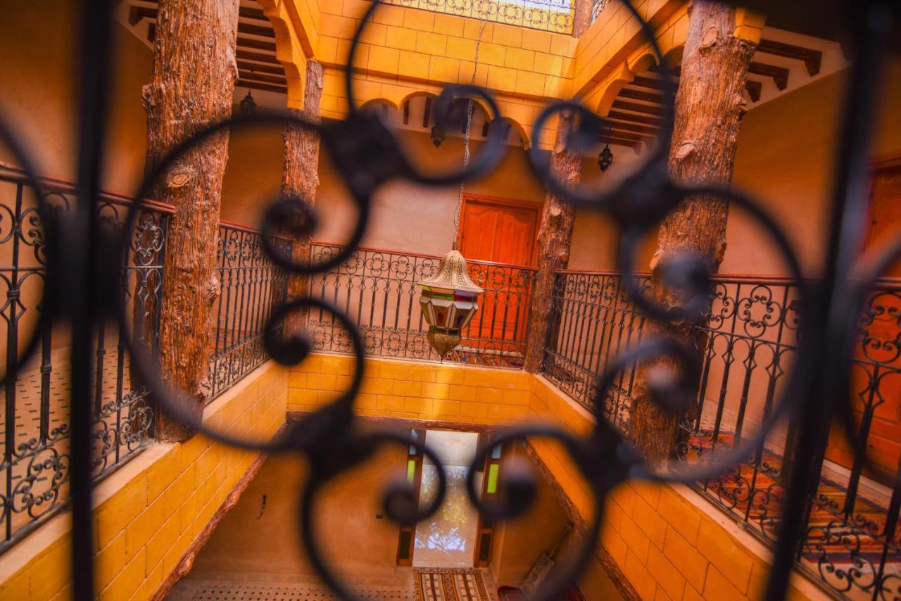 Kasbah Roseville Ait Ouahi Buitenkant foto
